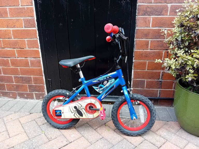 Kids Spider-Man Bike – Blue and Red, Good Condition