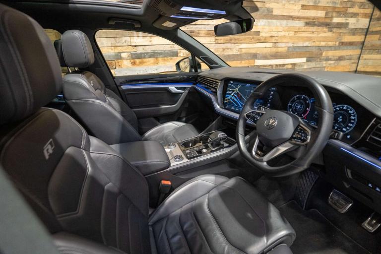 2021 Volkswagen Touareg 3.0 Touareg V6 Black Edition TDI Auto 4WD 5dr SUV Diesel Automatic