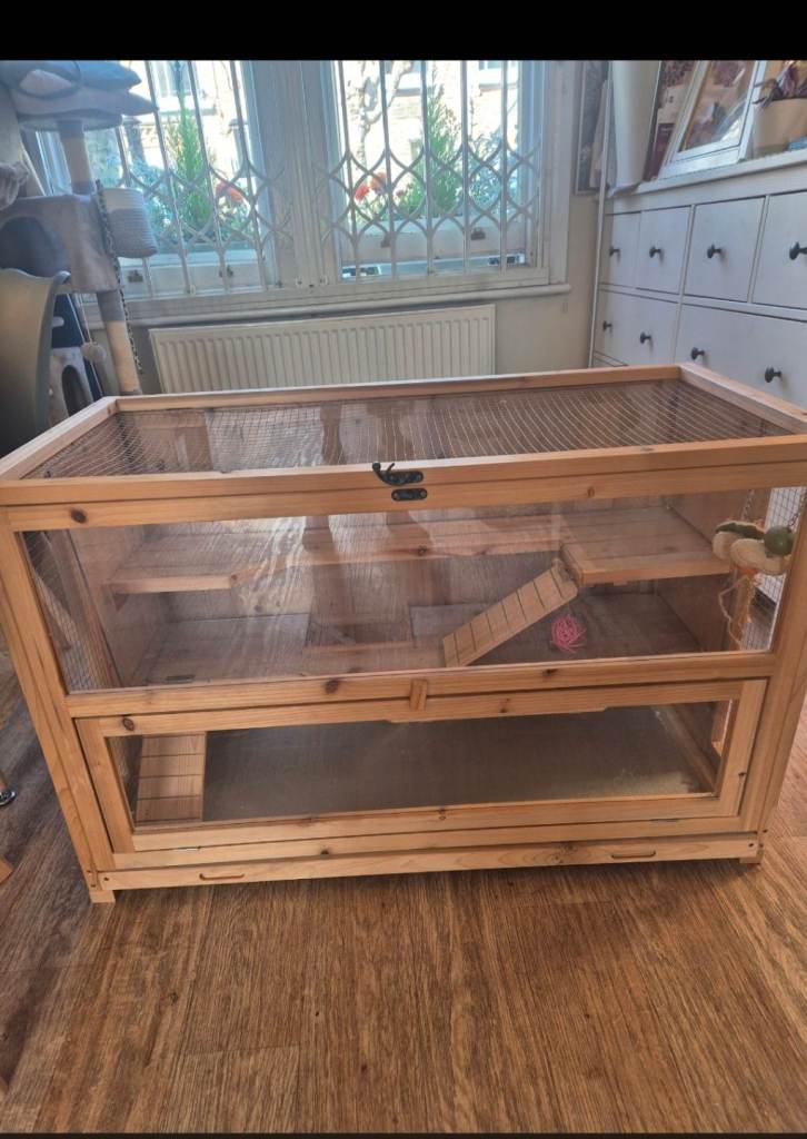 Hamster cage/hutch