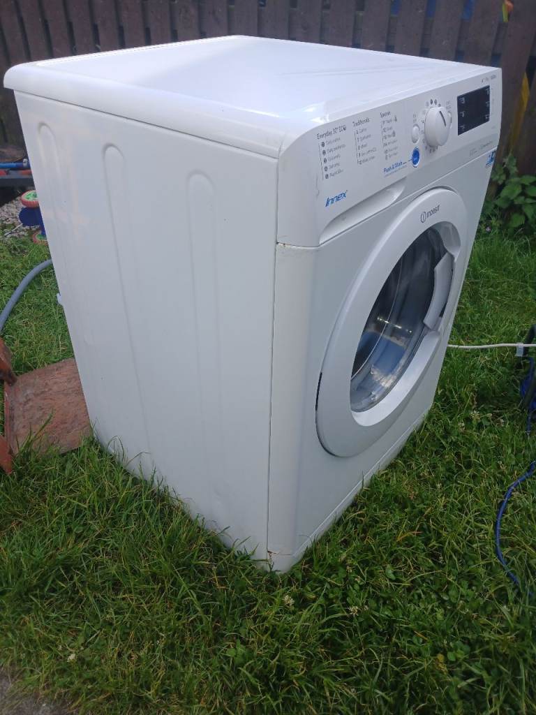 9 kg Indesit washing machine 