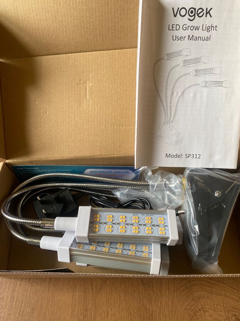 Vogek LED Grow Light SP312 – 4 Heads, New in Box