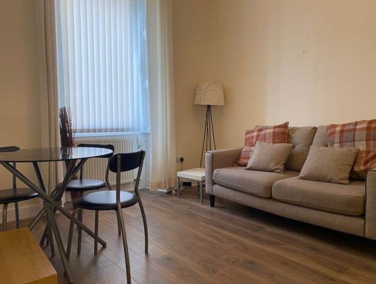 Eyre Place, Edinburgh, EH3 5EZ