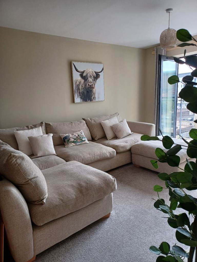 2 rooms to rent in Belfast city centre apartment 