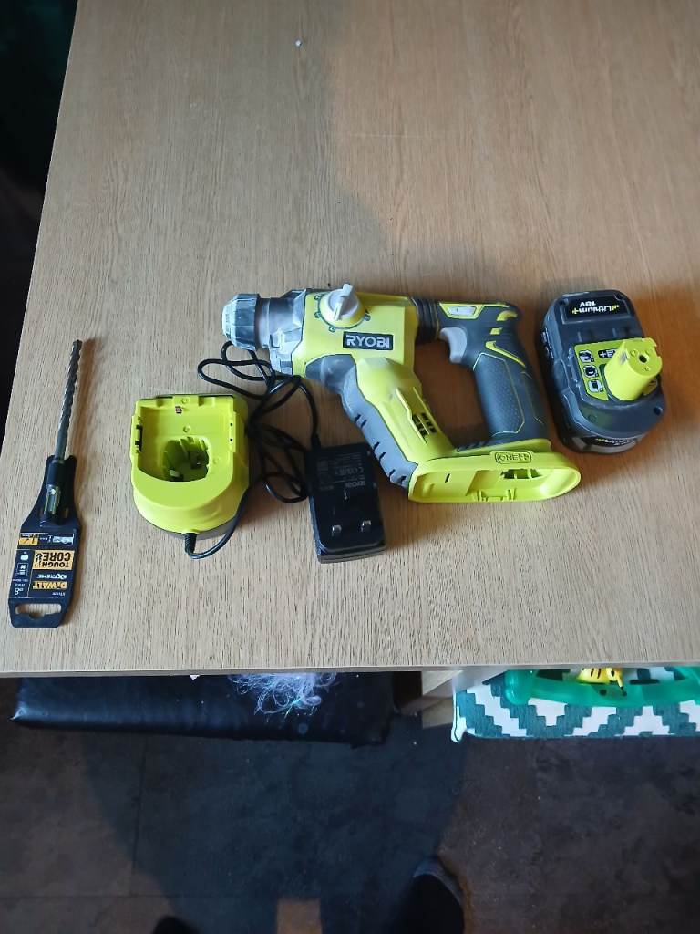 Ryobi Cordless Drill Set with Battery and Charger – Good Condition