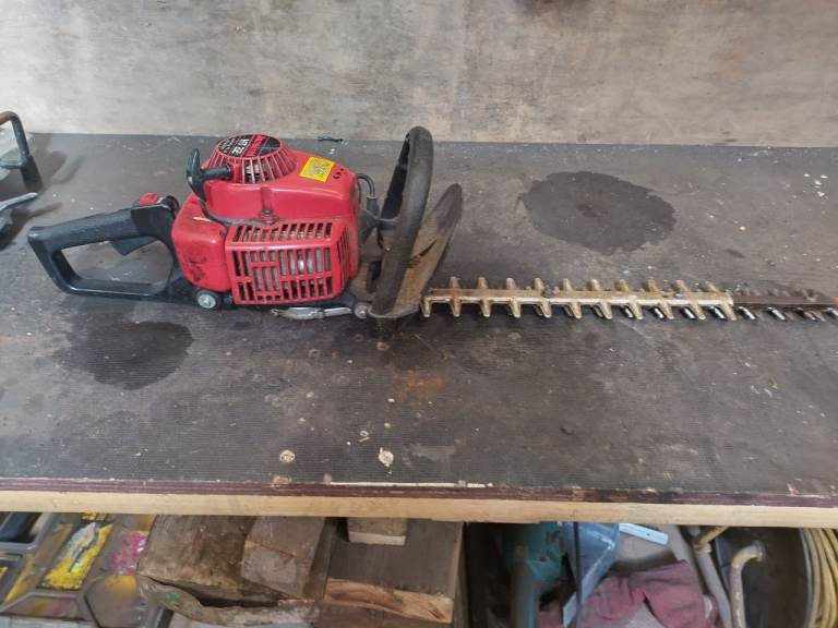Petrol Hedge trimmer