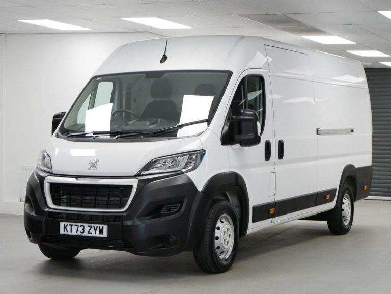73 PEUGEOT BOXER 435 2.2 BLUEHDI 140 BHP L4 PROFESSIONAL PREMIUM + ( NO VAT )