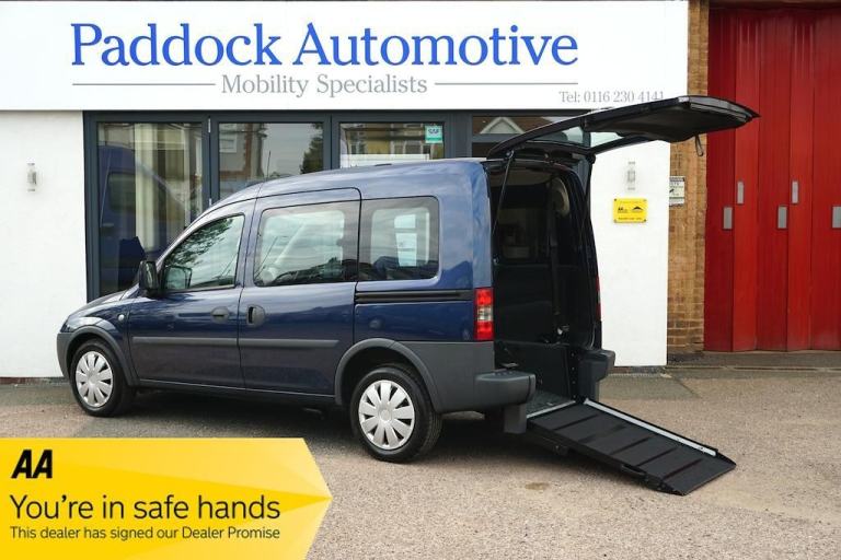 Vauxhall Combo TOUR ESSENTIA CDTI, Automatic, Disabled, Wheelchair Accessible