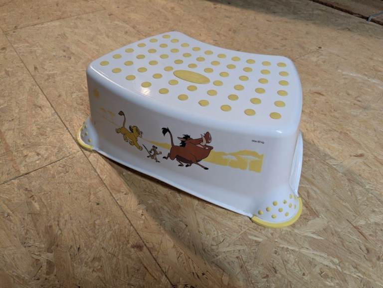 Children's Lion King Step Stool 