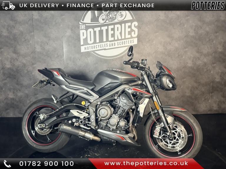 Triumph Street Triple 765 RS 2020 with nice Extras!