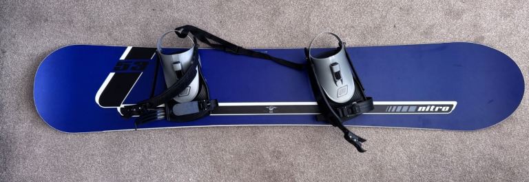 Nitro Snowboard, bindings and Jet boots - unused, excellent condition.