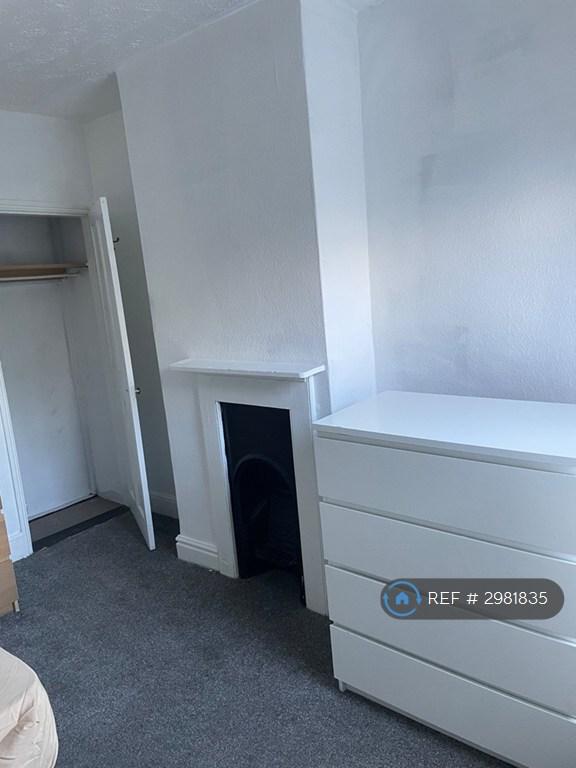 1 bedroom in Gatacre Road, Ipswich, IP1 (#2981835)