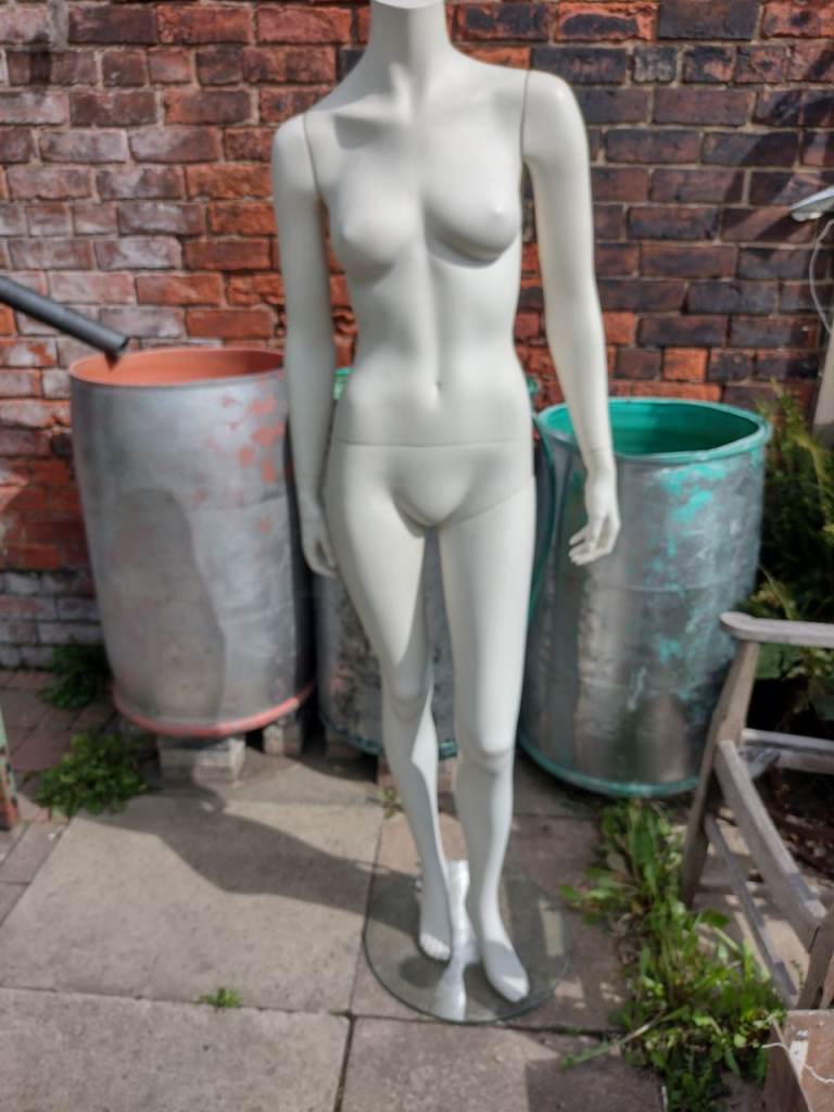Female Mannequin - Full Body, White, Good Condition