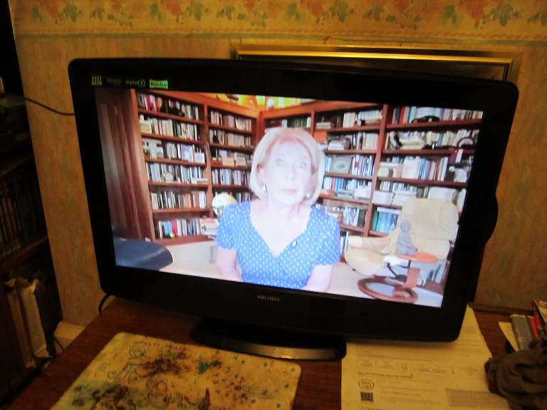 Bush 22" HD Ready Digital Freeview TV