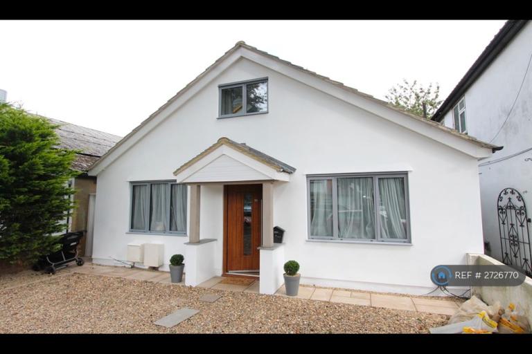 4 bedroom house in Sunningdale Road, Cheam, Sutton, SM1 (4 bed) (#2726770)