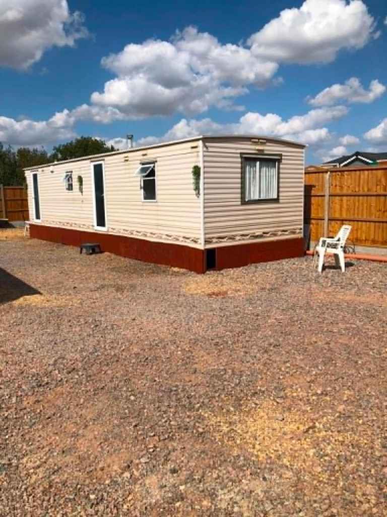 DSS AND WORKERS ACCEPTED,,3 BEDROOM MOBILE HOME 700.00 PER MONTH