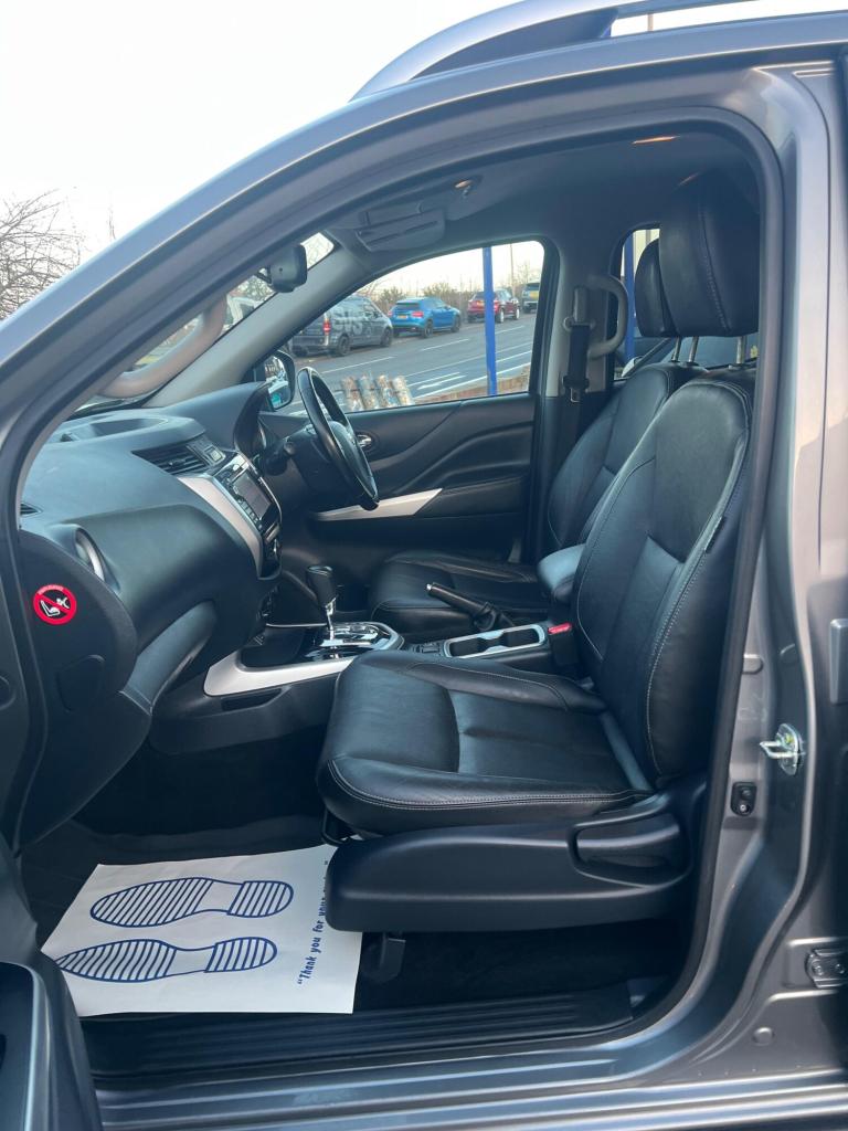 2019 Nissan Navara Double Cab Pick Up Tekna 2.3dCi 190 4WD Auto PICK UP DIESEL Automatic