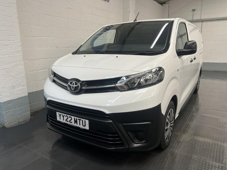 2022 Toyota ProAce 2.0D 140 Active Van PANEL VAN DIESEL Manual