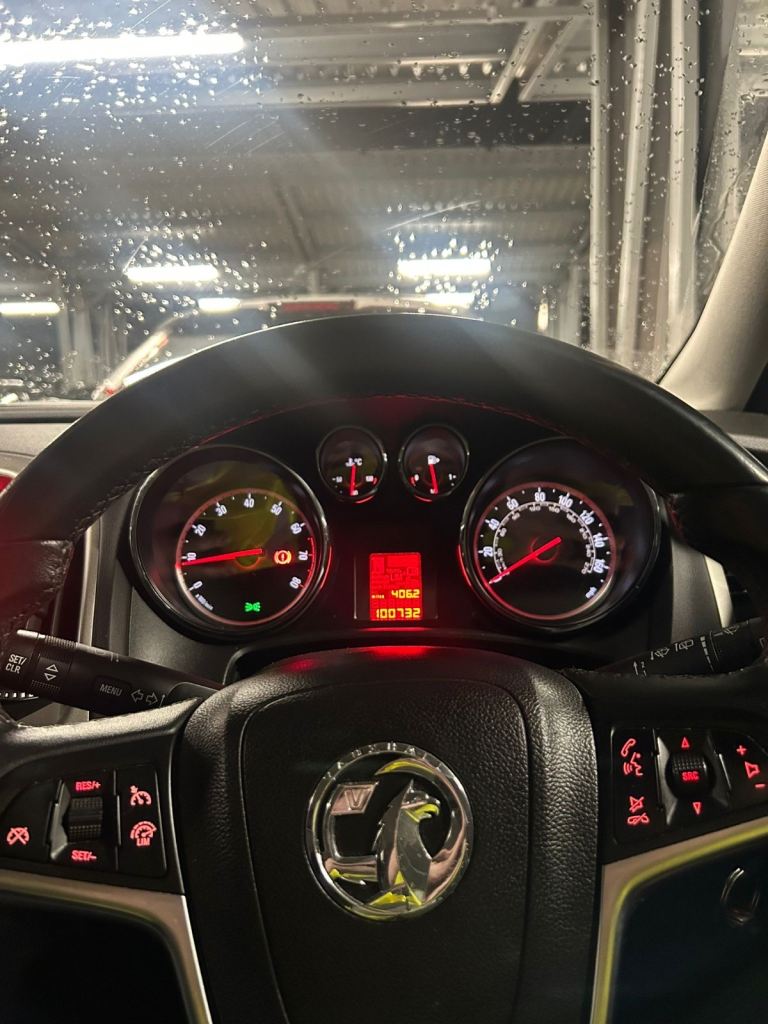 Vauxhall, ASTRA, Hatchback, 2014, Manual, 1398 (cc), 5 doors