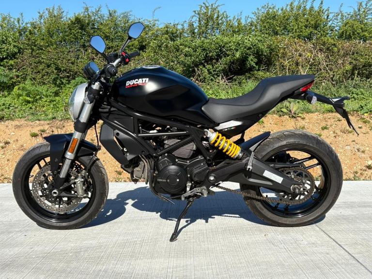 Ducati Monster 797 