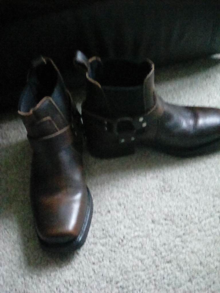 Mens leather boots