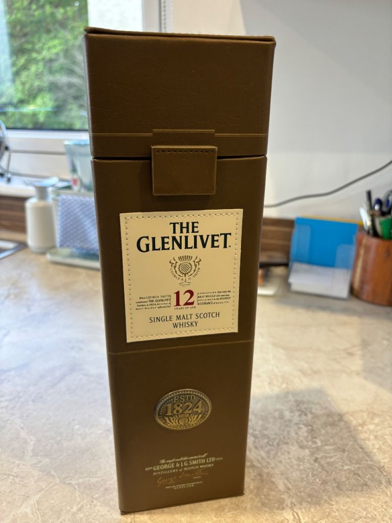 Rare empty faux brown box the glenlivet 