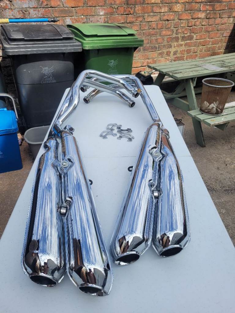 Delkevic 4into4 exhaust for a Z900RS