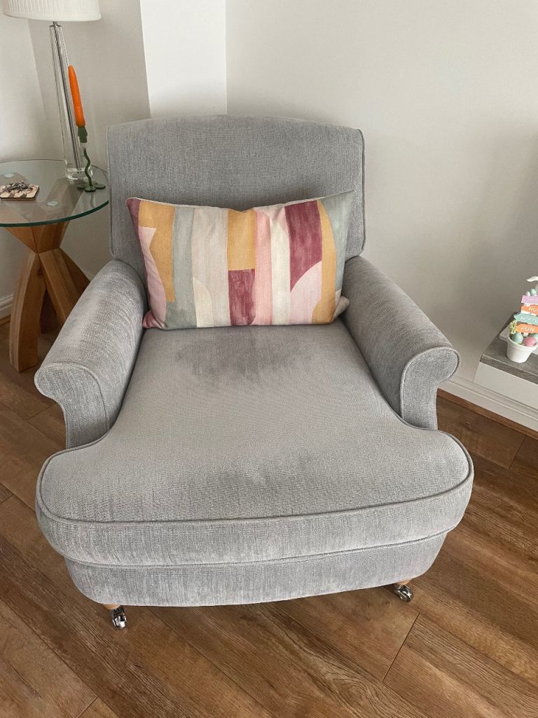 Excellent condition armchair 