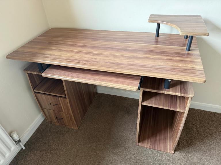 Writing Desk (free to pickup)