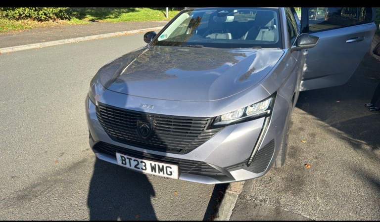 Peugeot, 308, Hatchback, 2023, Semi-Auto, 1199 (cc), 5 doors