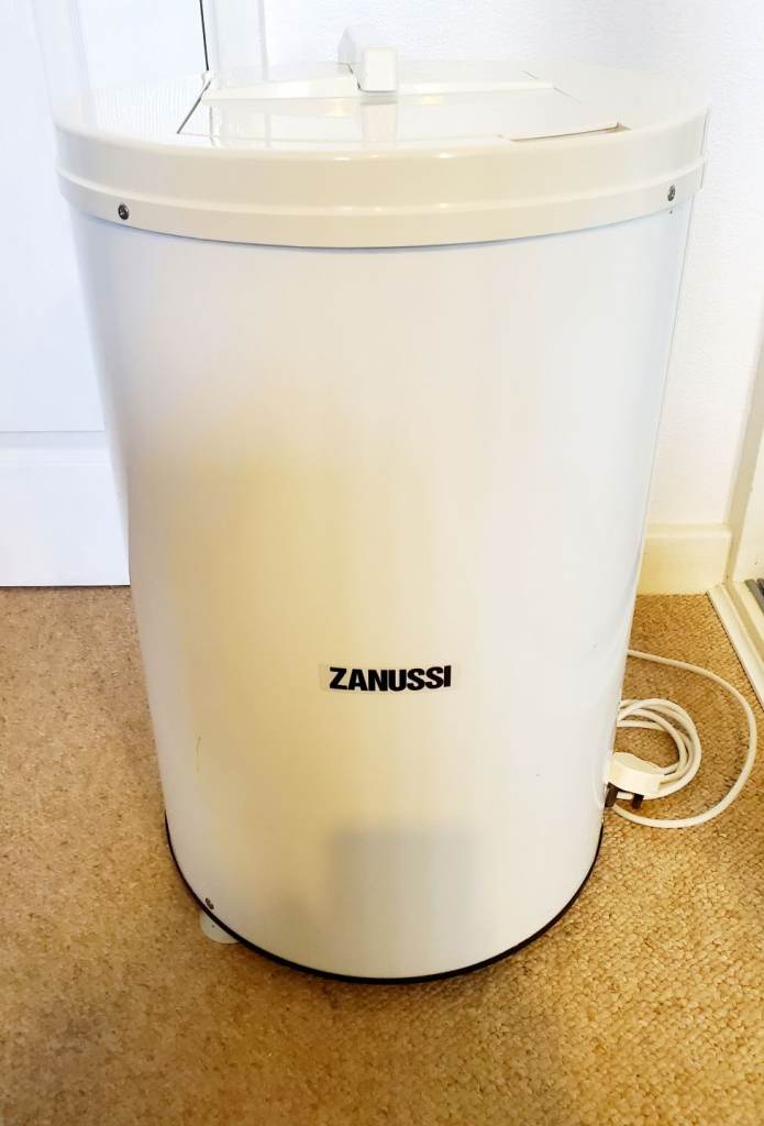Spin dryer pump away with spin mat. Zanussi