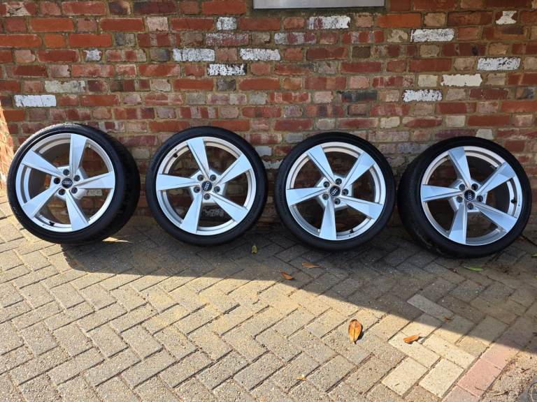 GENUINE AUDI 19 INCH 5-ARM TORSIO S LINE ALLOY WHEELS WITH 245/35/19
