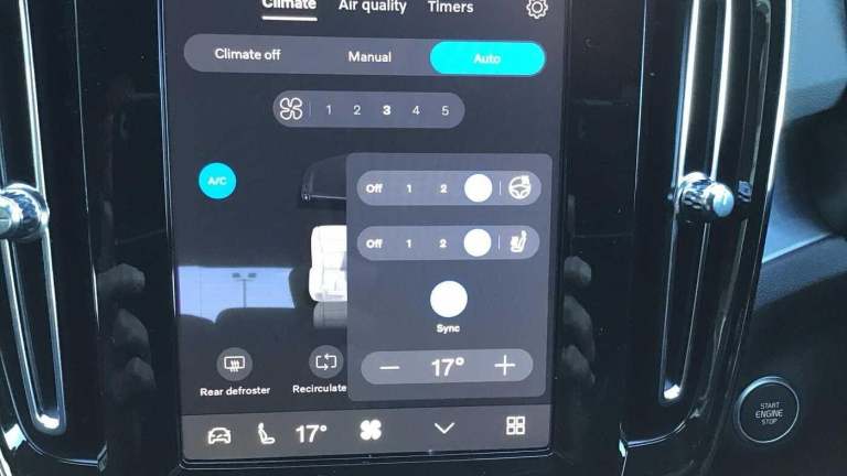 2025 Volvo XC40 Plus, B4 Mild hybrid, Petrol, Dark ESTATE Petrol/Electric Hybrid Automatic