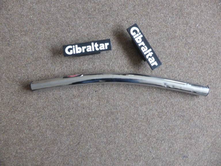  Gibraltar Curved Drum Rack Tube & 2 x Gibaltar Rack Badges