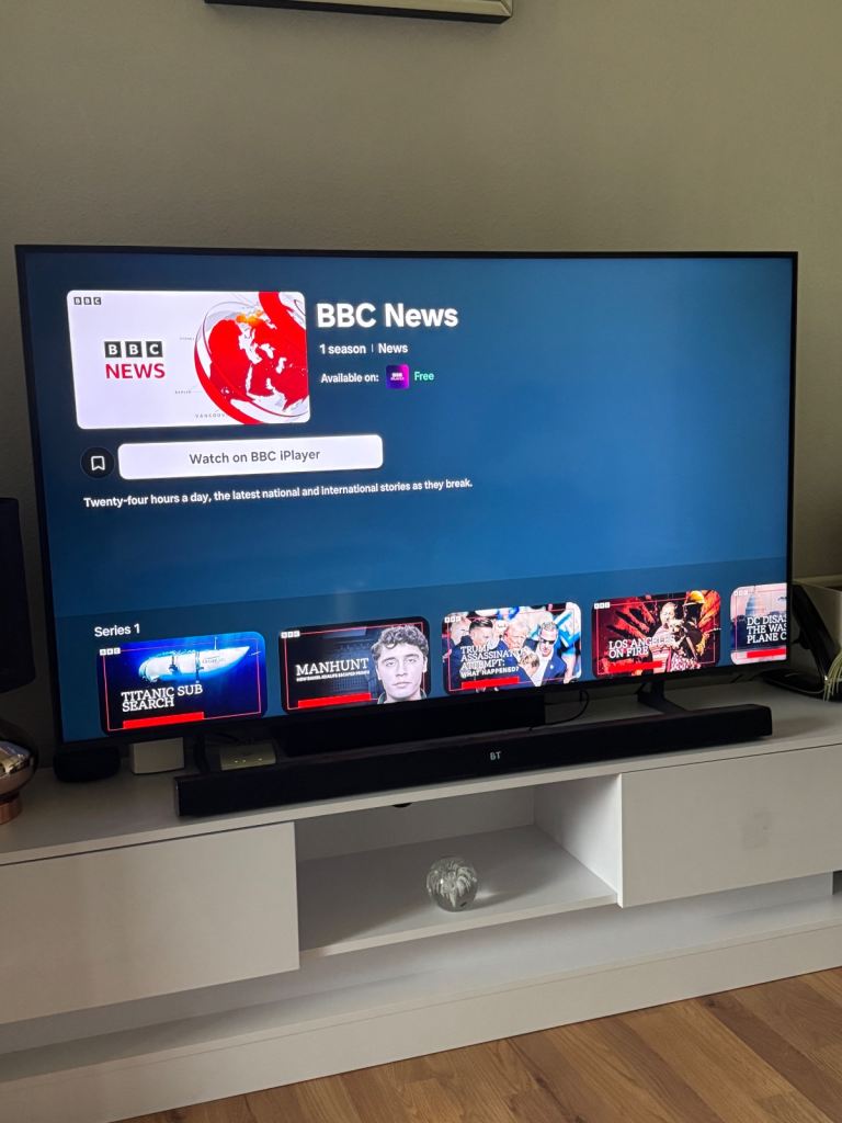 HDR QLED SAMSUNG 55 inch TV