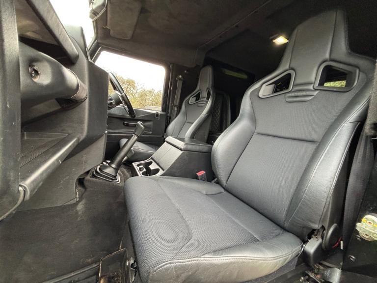 2007 Land Rover Defender 90 2.4 TDCi Puma Black Hard Top 6 Seats RECARO Twisted