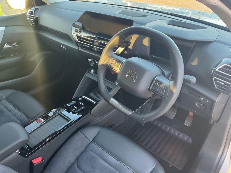 2025 Citroen e-C4 50kWh MAX Hatchback 5dr Electric Auto (7.4kW Charger) (136 ps) HATCHBACK Electr...