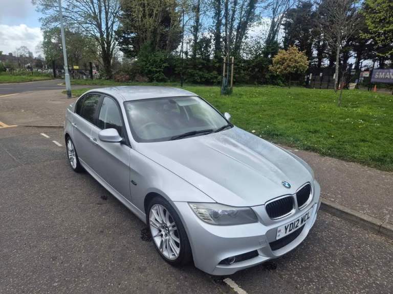 LOVELY BMW 3 SERIES 2012 12 318 I PERFORMANCE EDITION, 4 DOOR SALOON MANUAL, 1 YEARS MOT, £2995