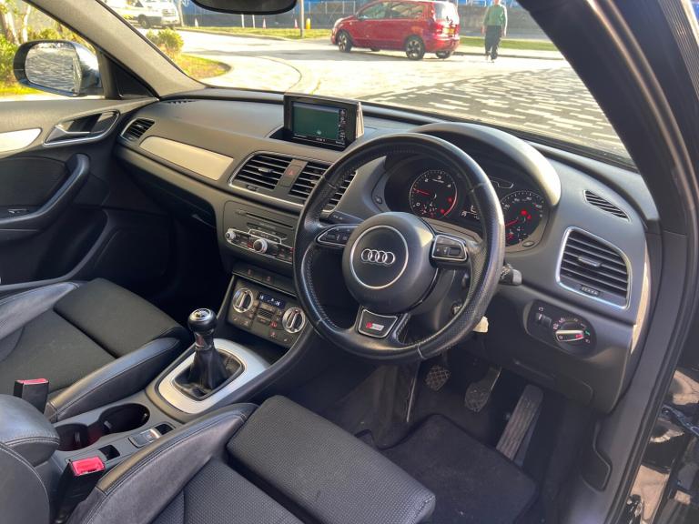 2013 Audi Q3 2.0 TDI S Line 5dr ESTATE Diesel Manual