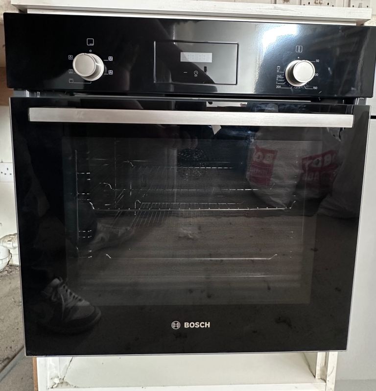 Built in Bosch oven and hob