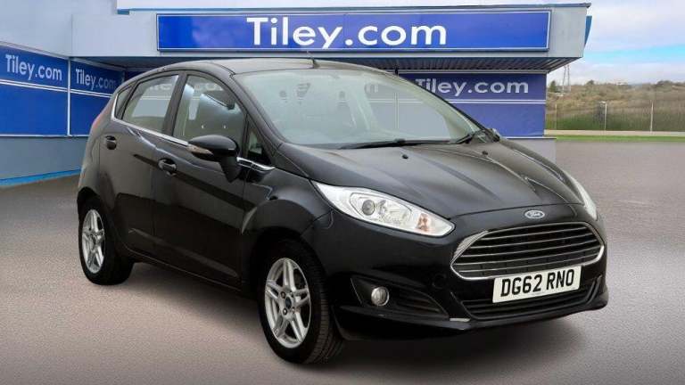 2013 Ford Fiesta 1.6 Zetec 5dr Powershift HATCHBACK PETROL Automatic