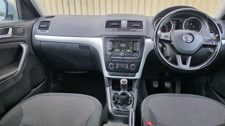 2014 Skoda Yeti 2.0 TDI Tour de France Outdoor 4WD Euro 5 5dr HATCHBACK Diesel Manual