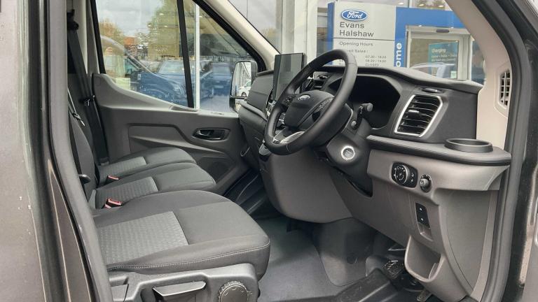  Ford E-Transit 135kW 68kWh H2 Trend Van Auto Medium Roof Van Electric Automatic