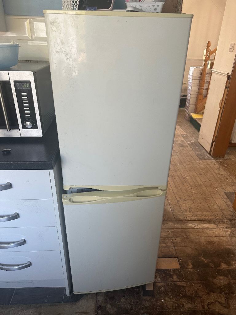 free working fridge freezer for sale