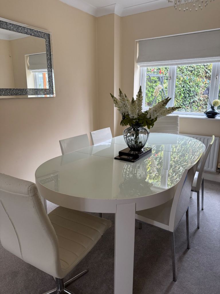 Dwell Dining Table