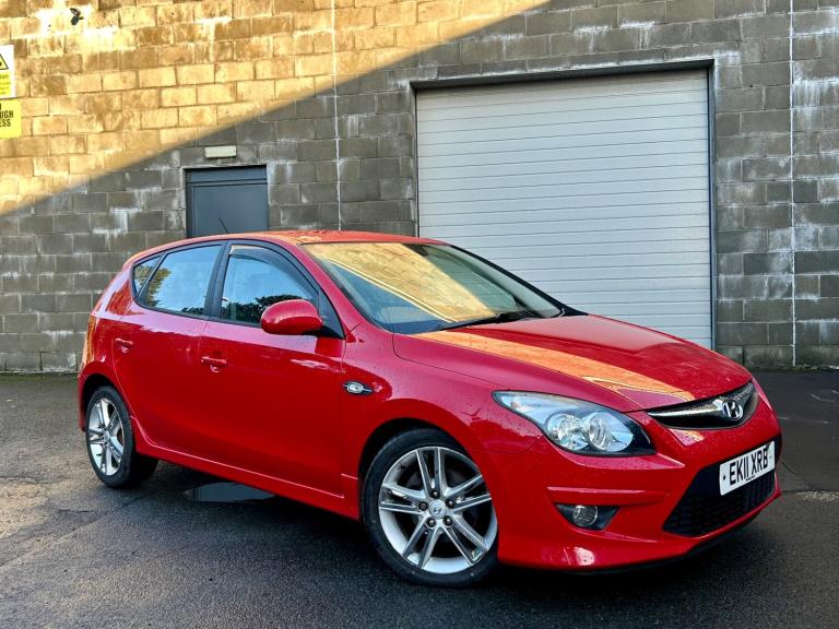 2011 Hyundai i30 1.6 CRDi Premium 5dr HATCHBACK Diesel Manual
