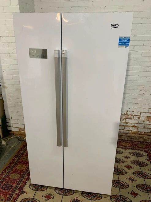  American Style Fridge Freezer –  Good Condition