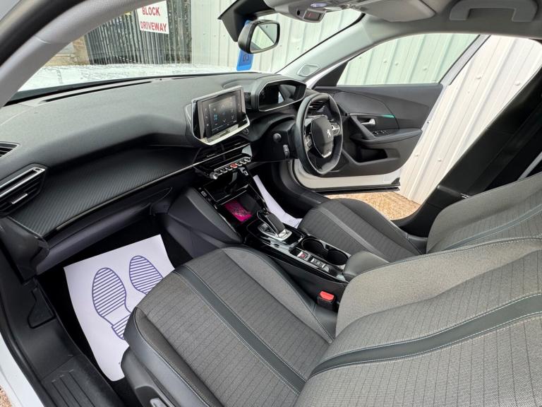 2022 Peugeot 2008 100kW Allure Premium 50kWh 5dr Auto HATCHBACK Electric Automatic