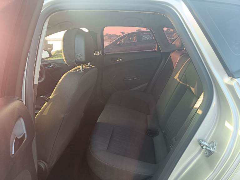 Vauxhall, ASTRA, Hatchback, 2009, Manual, 1598 (cc), 5 doors