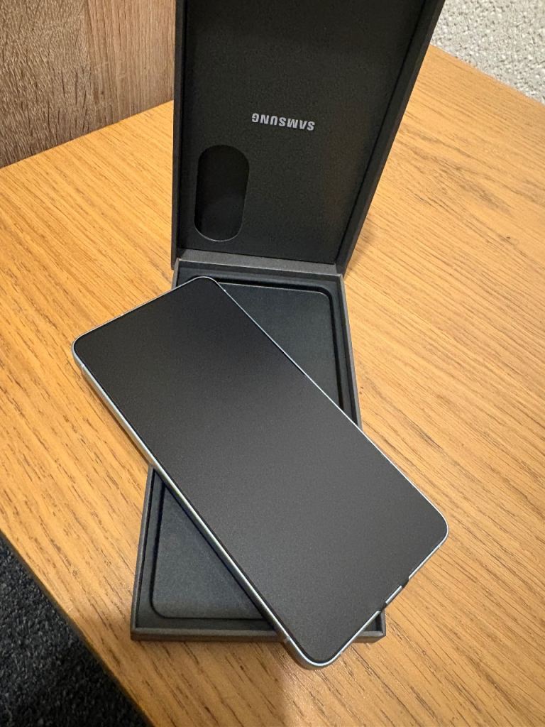 Samsung S26