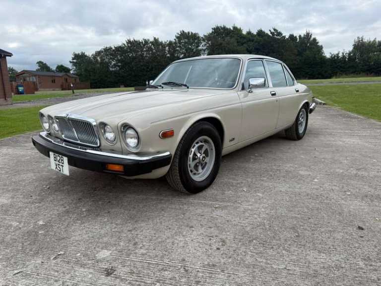 Jaguar XJ Automatic